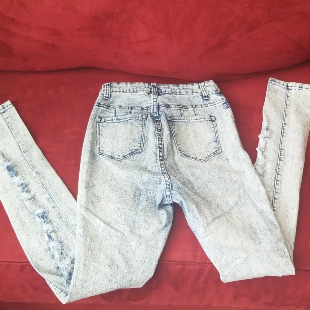 Jeans - Picture 3 of 4